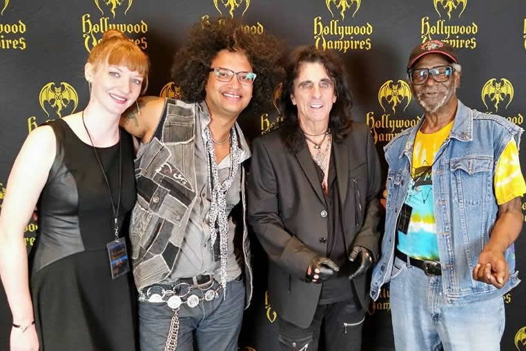 Hayley, Dylan, Alice Cooper and Lester Chambers